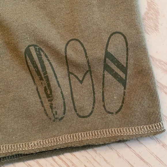 NWT Gymboree boys 12-24M olive green short set - Picture 6 of 7